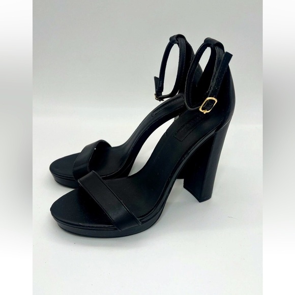 FOREVER 21 size 7 Black vegan Leather Sandal Shoes Chunky High heel block Heels - Picture 1 of 9
